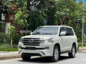 Xe Toyota Land Cruiser 4.6 V8 2020