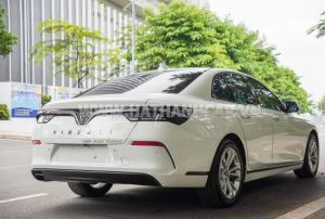 Xe VinFast Lux A 2.0 Tiêu chuẩn 2022