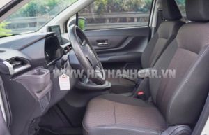 Xe Toyota Avanza Premio 1.5 AT 2024