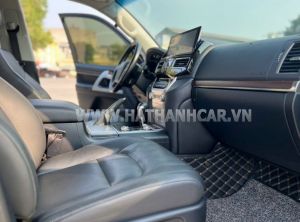 Xe Toyota Land Cruiser 4.6 V8 2019