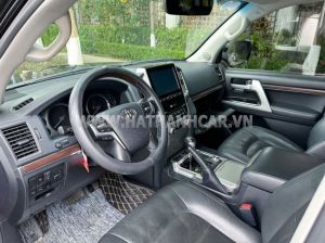 Xe Toyota Land Cruiser 4.6 V8 2019