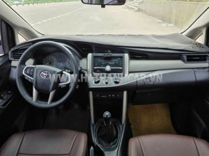 Xe Toyota Innova 2.0E 2019