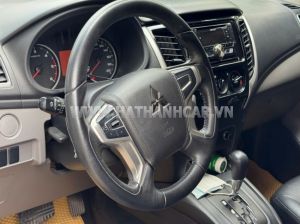 Xe Mitsubishi Triton 4x2 AT 2019