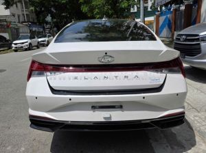 Xe Hyundai Elantra 1.6 AT Đặc biệt 2022